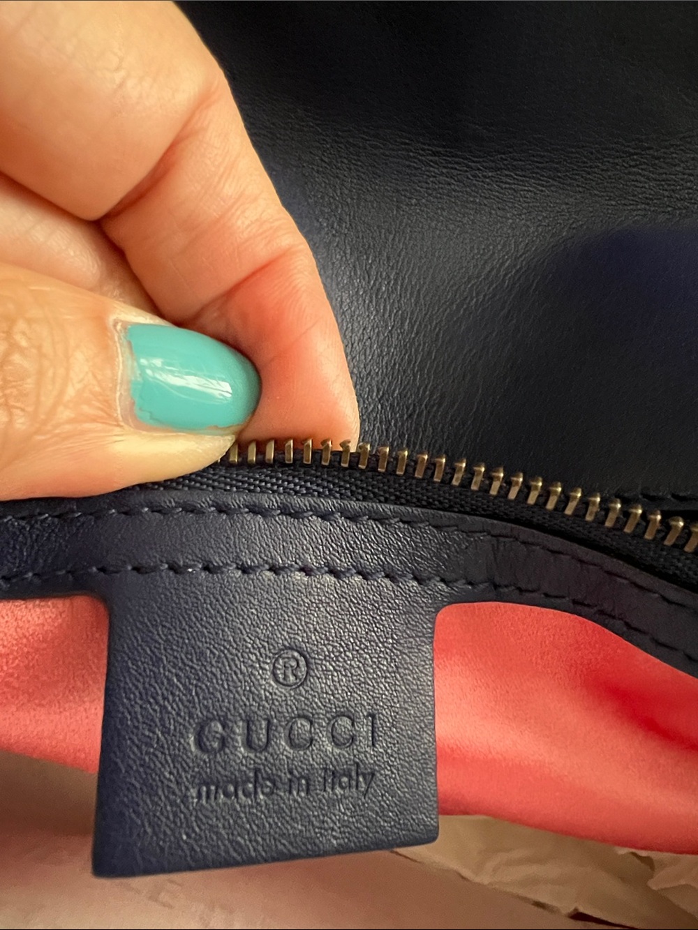 GUCCI GG Marmont Velvet Cobalt Blue Medium Shoulder Bag with duster and cards - Picture 10 of 15